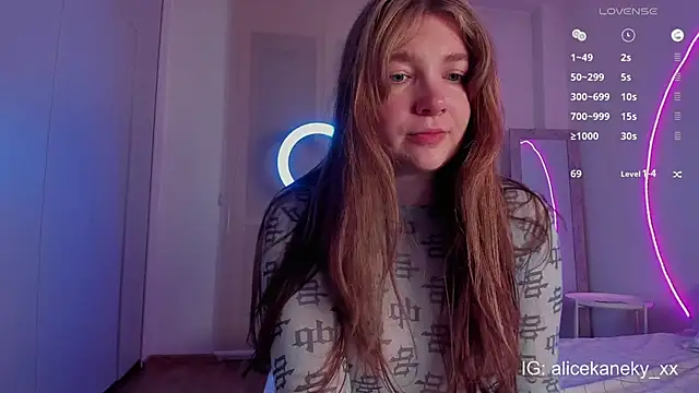 alicekaneky webcam