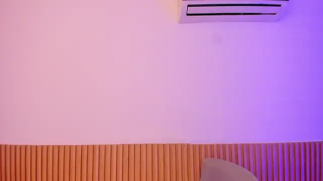 oliviasweett (F young) - dildo in your pussy