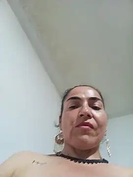 Webcam Model (MaryRoze_) is live