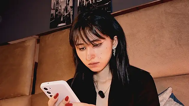 angelinepossy (F teen) - domi in my ass