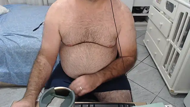 mysterbearmg (Ask my age) - CUM IN GOAL - Add Instagram - MysterBear