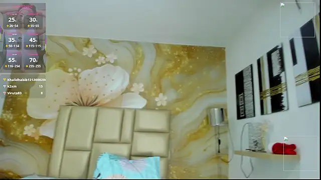 NahomiWalker_ webcam