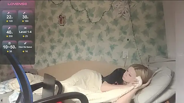 Barbie_Blondie webcam