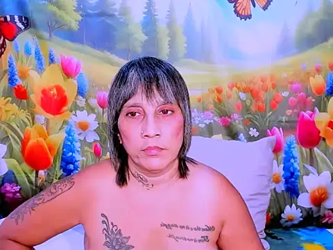 indianroxy webcam