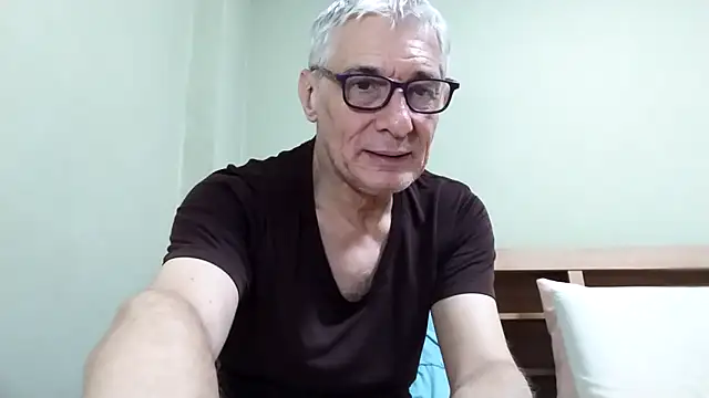 BIGUNCUTHARDCOCK webcam