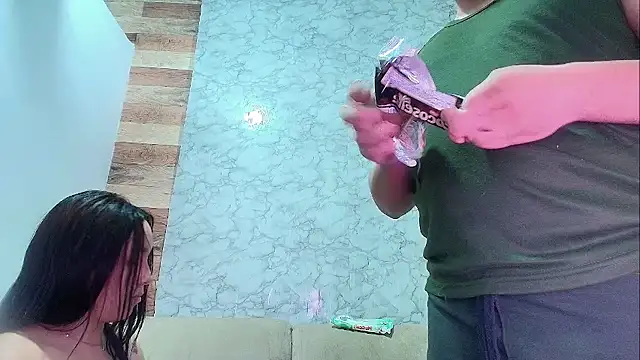 couple_lovelyds webcam