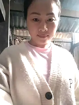 Webcam Model (Spring-mky)  is live.Free join now!