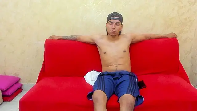 Brutal_Station webcam