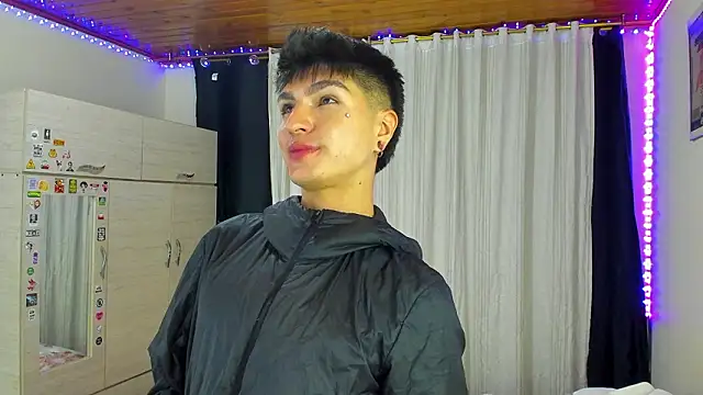 dark_luckyyy (M twink) - finger in ass