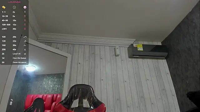 _erick_j (M twink) - get hard