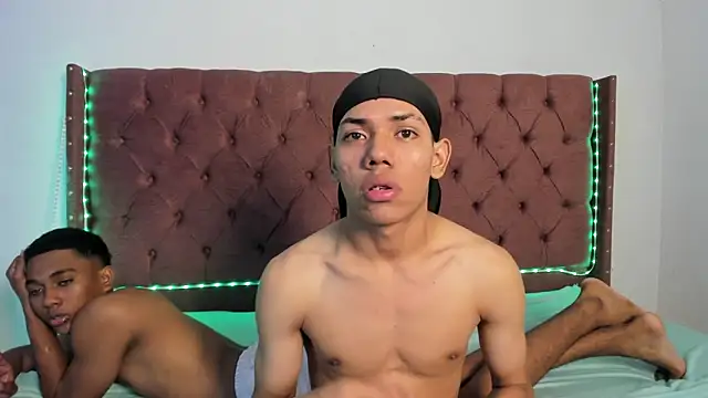 boys_yourparty webcam