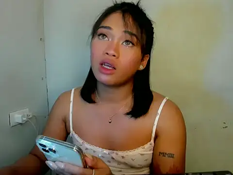 Exotic_alyssa69 webcam