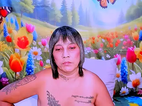 indianroxy webcam