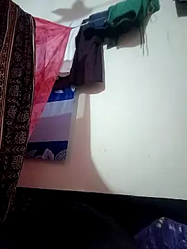 Webcam Model (Ripa-)  is live.Free join now!