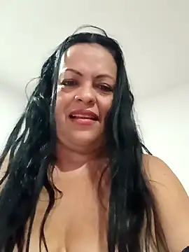 Webcam Model (viviana-sexi)  is live.Free join now!