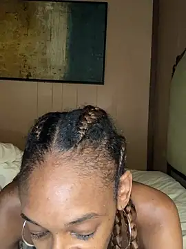 Webcam Model (Jasmine_FullsShine)  is live.Free join now!