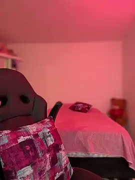 amber_white15 webcam