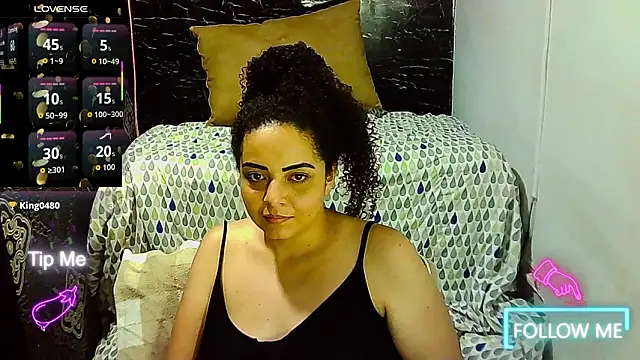 _naughty_milf webcam