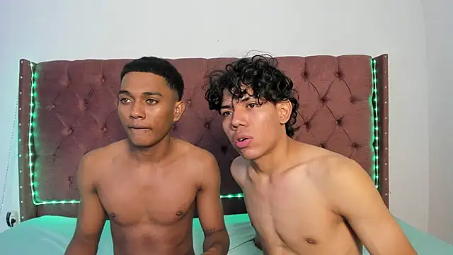 boys_yourparty webcam