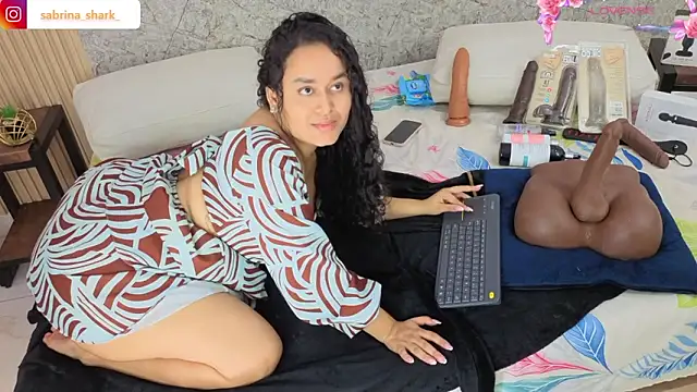 sabrina_shark_ webcam