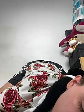 naim_theking (M twink) - 🐧 Show cum🐧