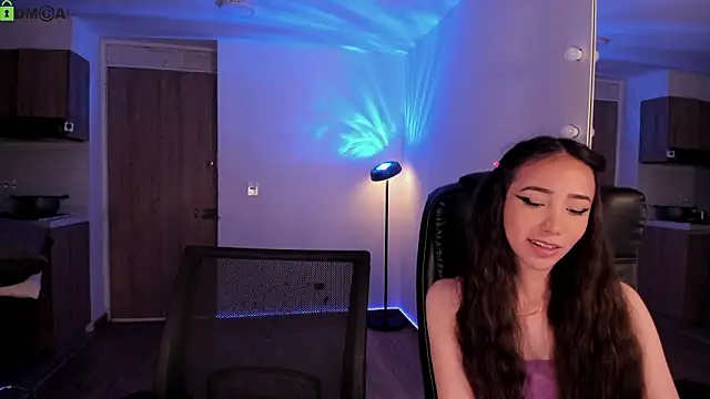 mikeyvioleta_ (Ask my age) - 🚨 Flash Ass Alert 🍑💸 — Tip to unlock