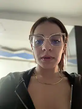 Webcam Model (hannacruzsj)  is live.Free join now!