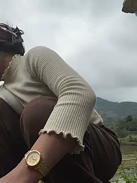 Webcam Model (Saomai25) is live