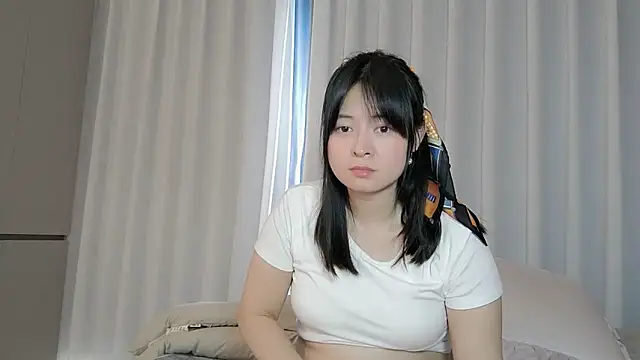 美女Naoko-99在线直播