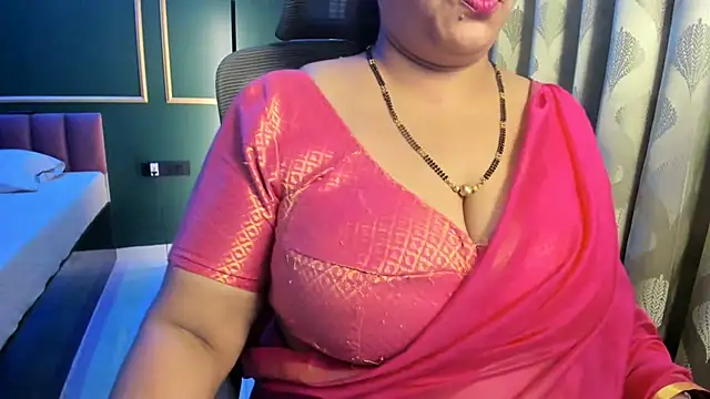 tarivishu11 – webcam model profile photo