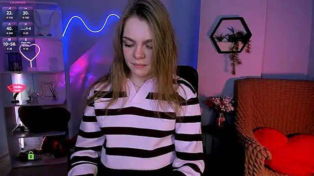 veronica_bubble webcam