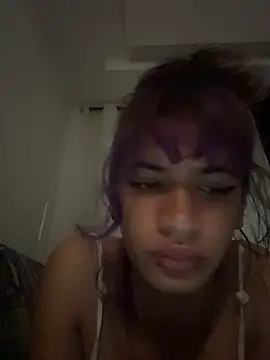 Webcam Model (sukulaurens)  is live.Free join now!