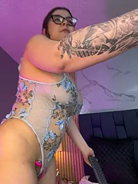 VioletaMaddox webcam