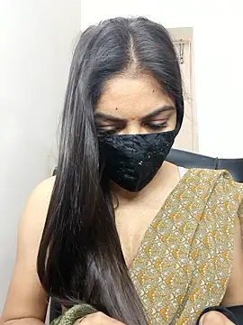 Webcam Model (_desigori)  is live.Free join now!