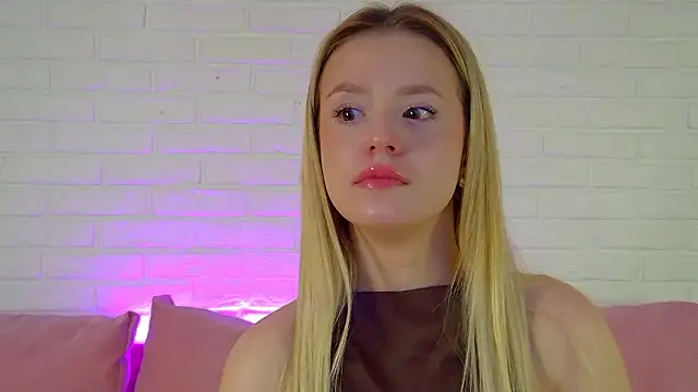 MilanaBalmain webcam