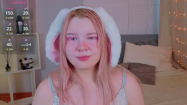 PinkyYoungPie webcam