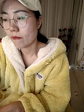 nini10052025 webcam