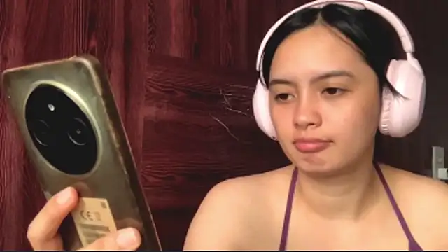 ChristiniaWins webcam