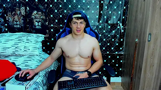 javiersexymann - Javiersexymann's free webcam - UK Sex Cams