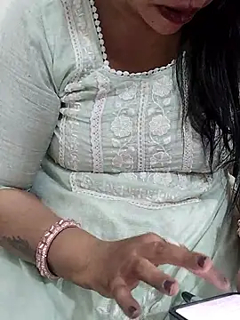 Webcam Model (cutee_bhabhi)  is live.Free join now!