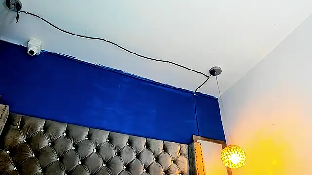 Webcam Model (latinhotmuscle)  is live.Free join now!