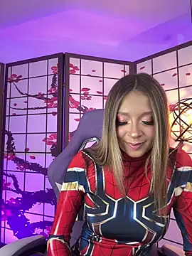 Webcam Model (Victoria_Adams14)  is live.Free join now!