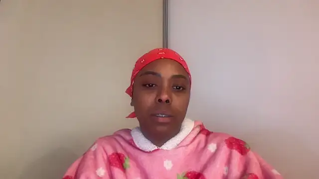 ChocolateCakeQueen webcam