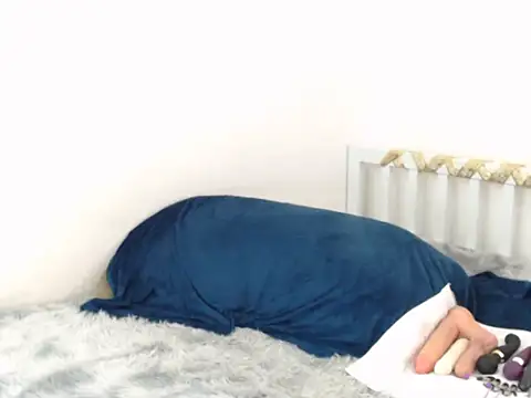 Busty-Thaiger webcam