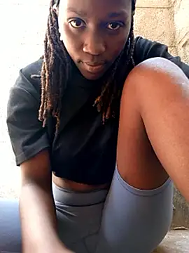 swirly_blac - Swirly_blac's free webcam