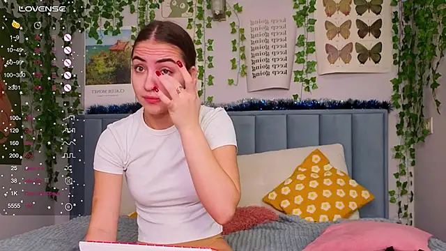 Fit_Brunette_ webcam