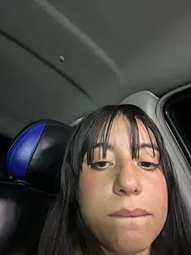 Webcam Model (Mia_fiire)  is live.Free join now!