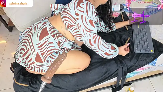 sabrina_shark_ (F young) - I want to be your most desired gift, mil