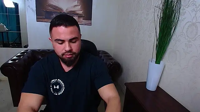 hayeswood - HayesWood's free webcam - UK Sex Cams