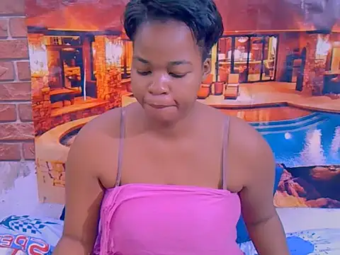 EbonyCurvaceous1 webcam